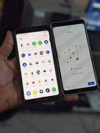 A picture of Pixel 2xl zipo mbili