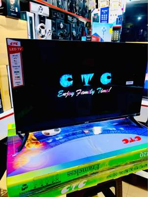 A picture of 32inch tv flameless tv