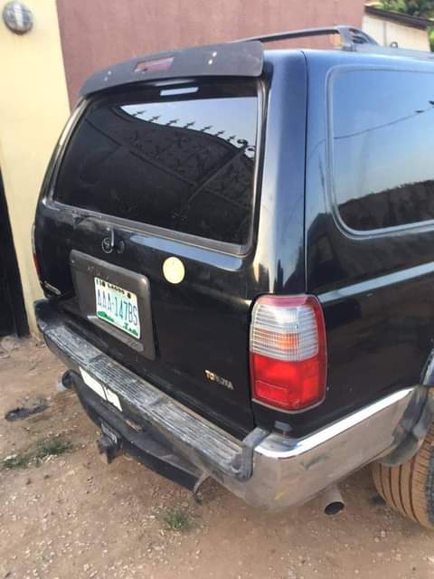 A picture of 2002 4Runner Toyota 02 Jeep