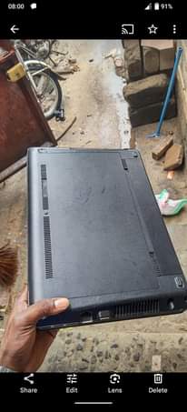 A picture of Nauza laptop