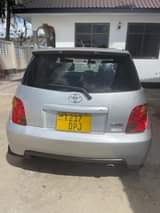 A picture of TOYOTA IST