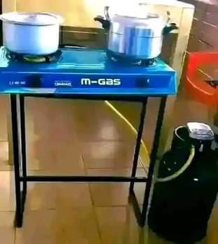 A picture of M gas