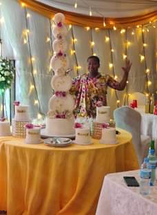 A picture of CAKE CLASS