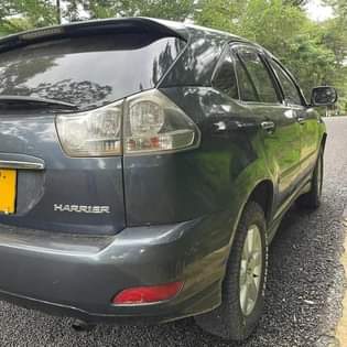 A picture of Toyota harrier