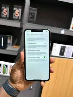 A picture of IPHONE 11PRO MAX