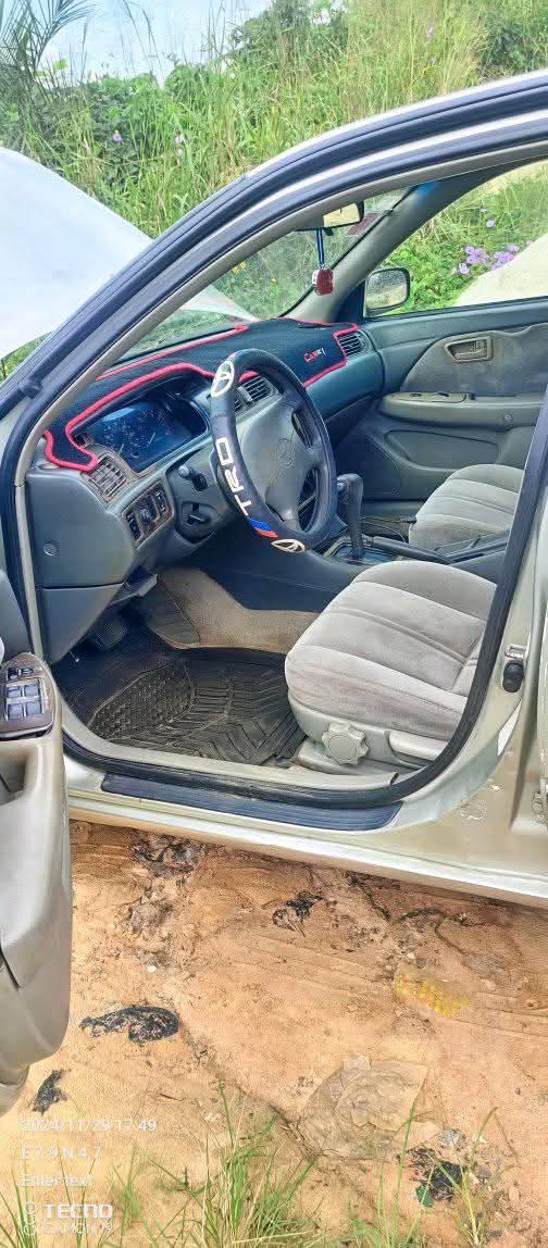 A picture of Toyota Camry tiny light