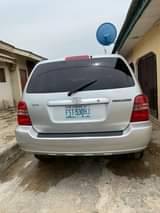 A picture of 100 TOKS Standard Super clean registered Toyota Highlander 2004 model