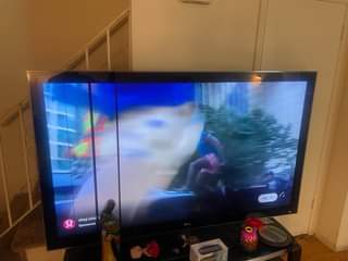 A picture of Big TV 85 ech