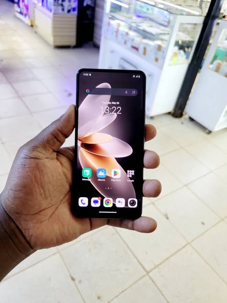 A picture of Vivo v27e 256gb 16gbram onscreen fingerprint clear cameras and strong