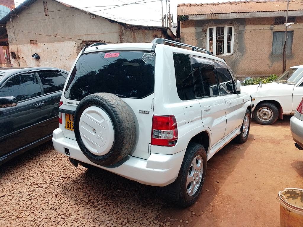 A picture of Mitsubishi pajero Io for sale 12 millions CALL 0786 92