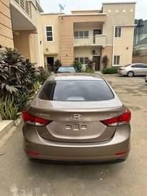 A picture of 2015 Hyundai Elantra First body 2 keys power doors PUSH