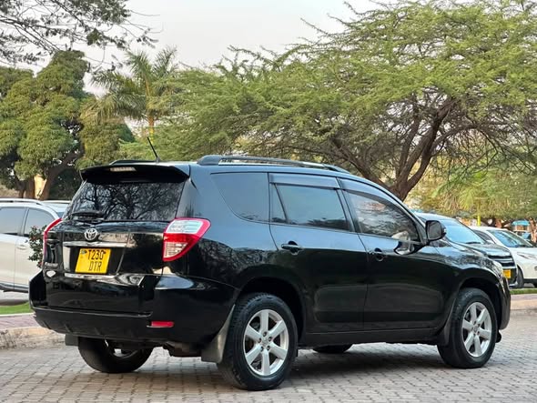 A picture of TOYOTA VANGUARD