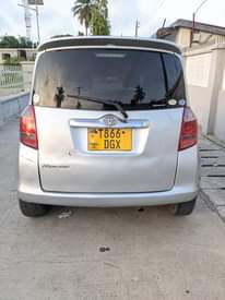A picture of TOYOTA Ractis