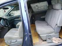 A picture of Engine and gear and ac is chilling like ice 1999model