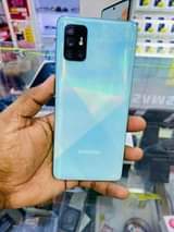 A picture of Samsung A71