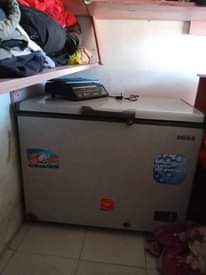A picture of Freezer inauzwa bei 650 000 ipo Mbeya forest Mpya ..
