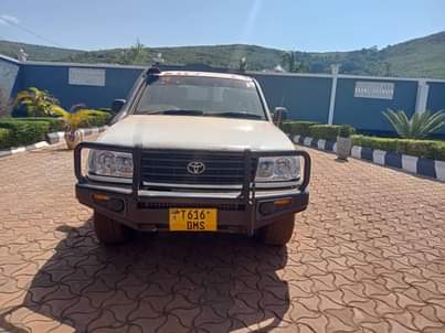 A picture of LAND CRUISER GX
