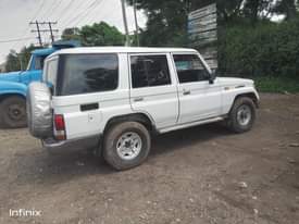 A picture of prado 0767410504 0699131881