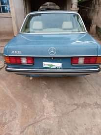 A picture of Car