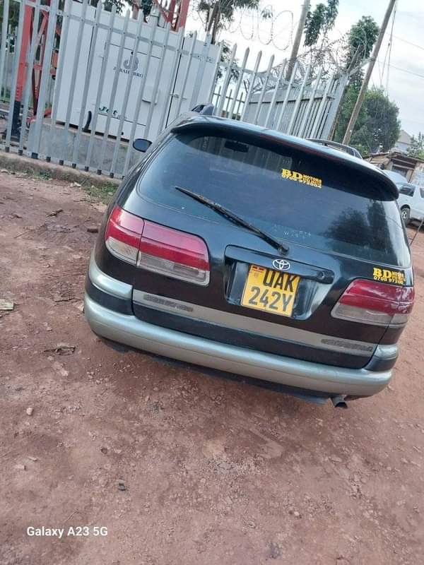 A picture of Toyota Caldina For sale 6.5m Contact 0788294123 0701691009