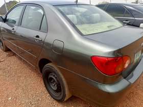 A picture of Nearly used Corolla 04 untempered engine and gear neat interior