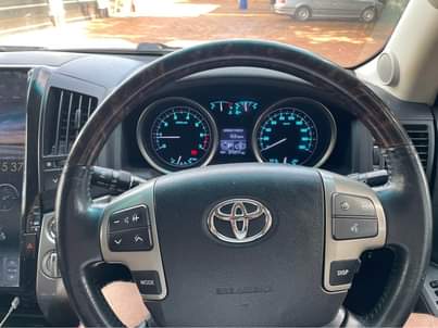 toyota land cruiser