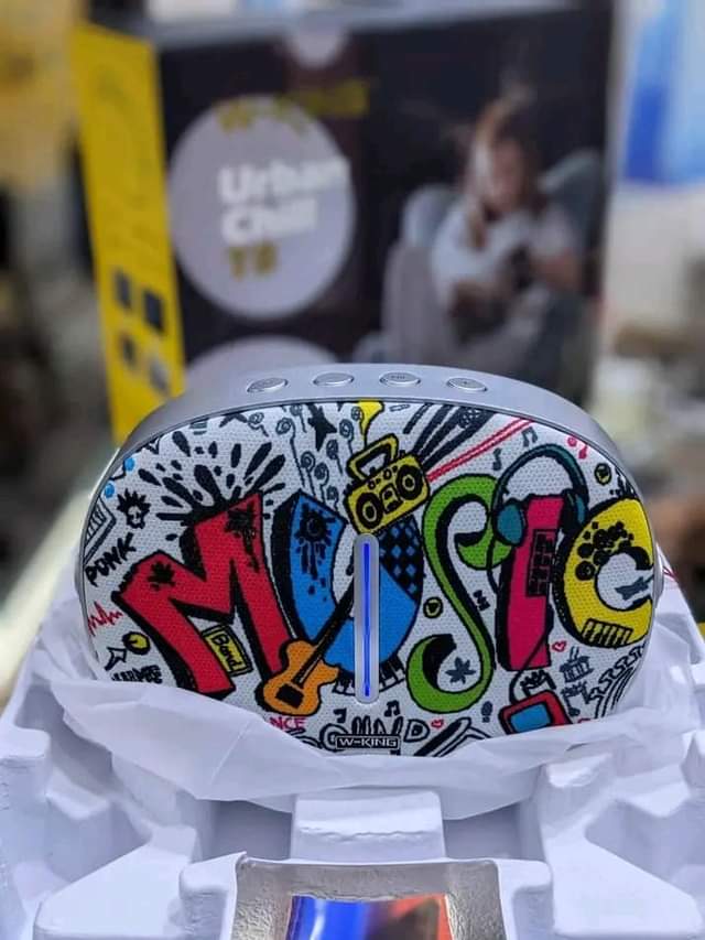 A picture of nauza T8 SPEAKER TSH 85 000 nipigie 0778190178 nipo upanga