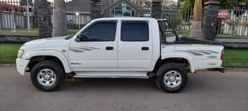 used toyota hilux