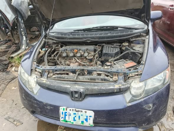 A picture of Honda Civic 07 automatic 08060433235