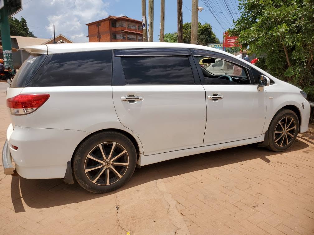 A picture of Toyota Wish on sale