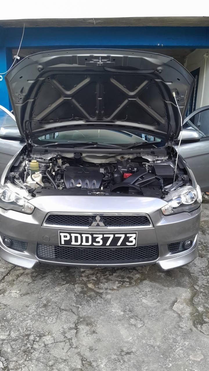 mitsubishi lancer