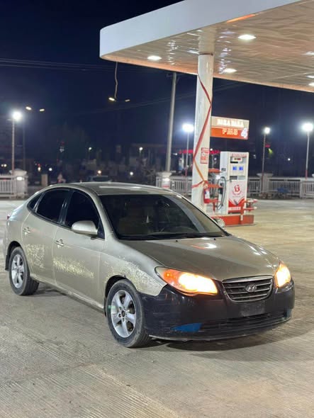 A picture of HYUNDAI ELANTRA