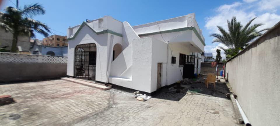 A picture of House