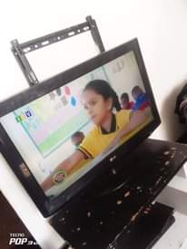 A picture of Tv flat LG Inc 32 Bei 190
