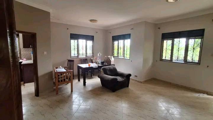 A picture of For rent Kira Nsasa 1.6M 3Bedrooms 2Bathrooms A boys quarter