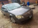 A picture of Toyota Avalon ship Very neat Everything is working fine