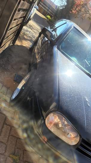 CARS &.