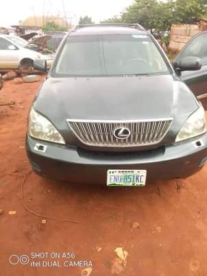 A picture of Distress sale Lexus Rx330