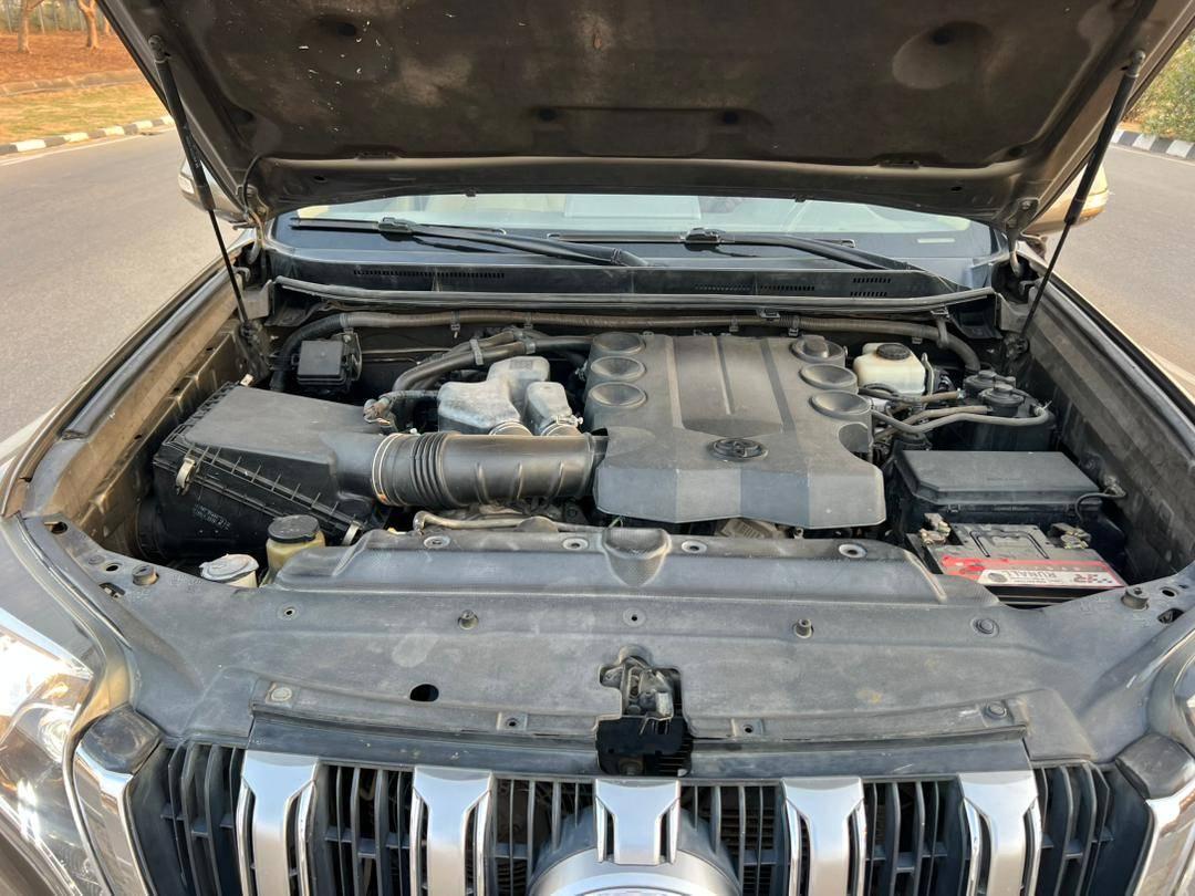 A picture of Toyota land cruiser Prado
