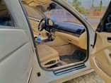 A picture of BMW 330