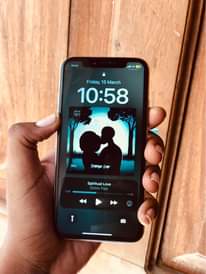A picture of IPhone X