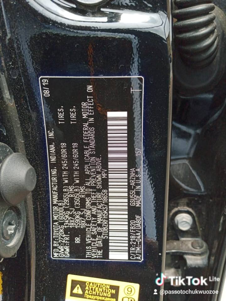A picture of Toyota Highlander 2019