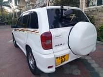 A picture of TOYOTA RAV4 BEI MILLION 8 5
