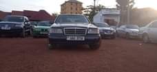 A picture of 2000 Mercedes Benz C200