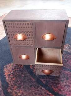 A picture of Wooden Jewerly Box Box ya kuweka Hereni Cheni Pete