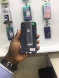 A picture of IPhone X 64gb