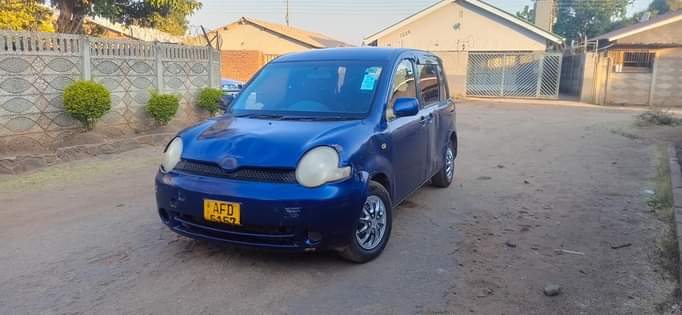 used toyota sienta