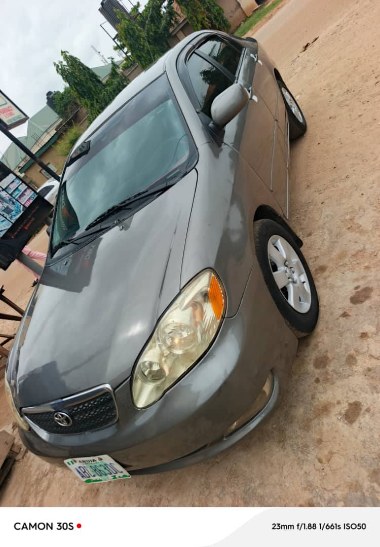 A picture of Toyota Corolla 06