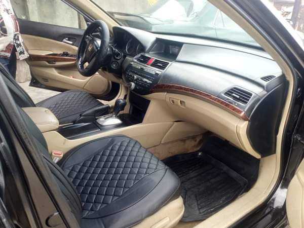 A picture of BELGIUM GRADE 2010 MODEL HONDA ACCORD EAGLE SPIRIT Engine untampered