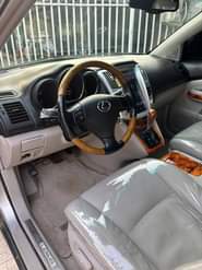 A picture of 101 PURE FIRST BODY 2005 RX330 FULLEST OPTION NO SINGLE